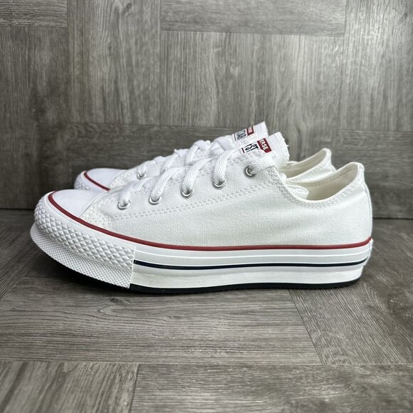 Converse CTAS Lift Low Youth 5.5/Women's size 7 White Canvas Shoes - Picture 2 of 8